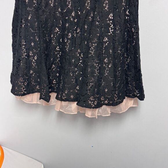 Betsey Johnson lace Overlay nude Black Lace Dress size 2 women’s flare - Picture 3 of 6